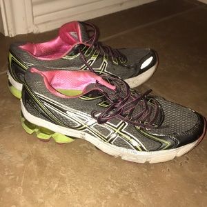 Asics Gel footbed tennis shoes